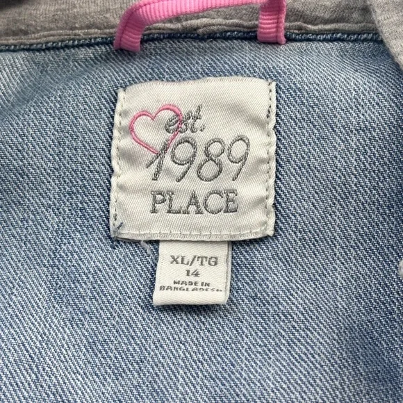 Girls 1989 Place Denim Jacket with Gray Hoodie 🌟 - Picture 4 of 9